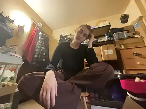Snowbunnycake 131 online show from May 2026 11:25:01 PM