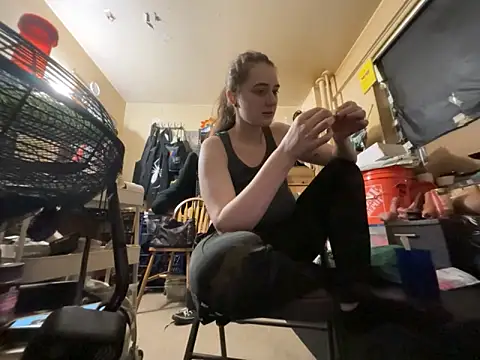 Snowbunnycake 131 online show from May 2026 09:21:02 PM