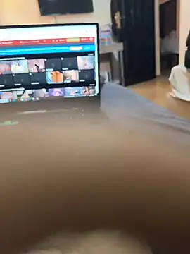 Snapshot of bigdiiiickkk chatting on May 2026 11:31:02 AM bigdiiiickkk online show from May 2026 11:31:02 AM