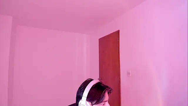 Giordano Russo online show from November 2025 08:12:02 PM