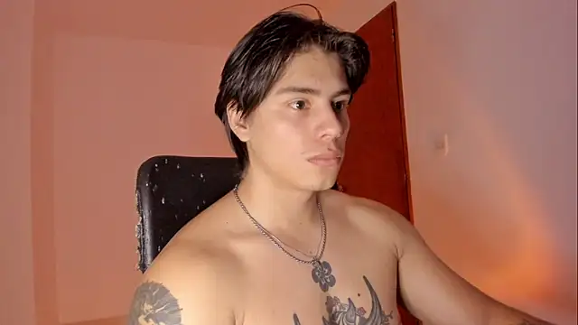 Giordano Russo online show from December 2025 06:54:02 PM