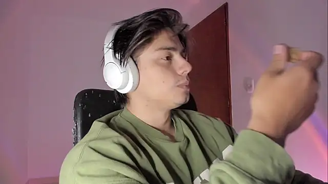 Giordano Russo online show from April 2026 08:59:01 PM