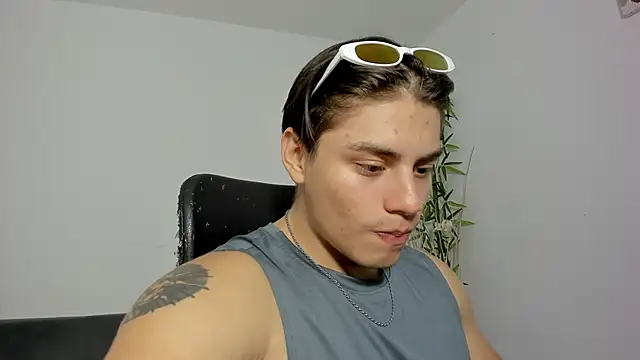 Giordano Russo online show from March 2025 12:29:02 AM