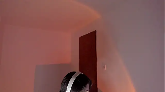 Giordano Russo online show from November 2025 12:11:02 AM