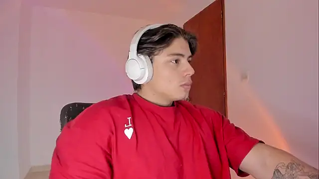 Giordano Russo online show from April 2026 03:41:01 PM