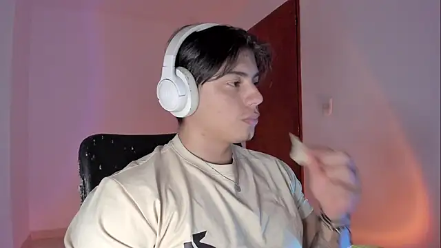 Giordano Russo online show from February 2026 10:10:02 PM