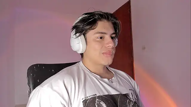 Giordano Russo online show from March 2026 05:25:04 PM