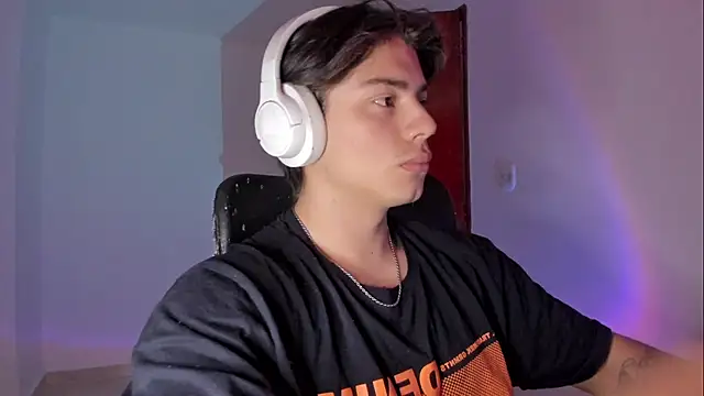 Giordano Russo online show from October 2025 09:25:02 PM