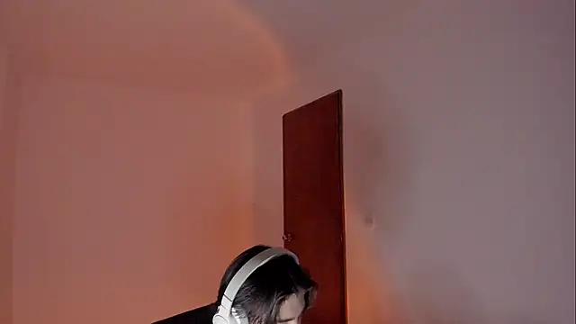 Giordano Russo online show from December 2025 12:15:01 AM