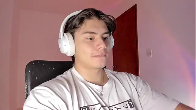 Giordano Russo online show from April 2026 05:25:01 PM