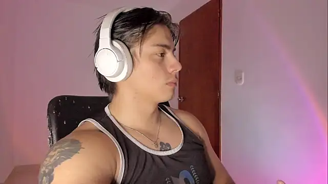 Giordano Russo online show from April 2026 09:07:02 PM