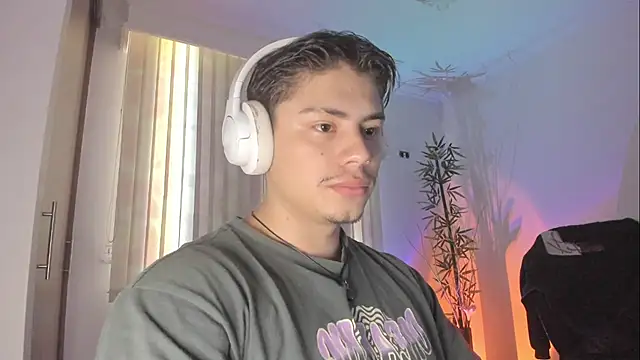 Giordano Russo online show from July 2026 03:21:02 PM
