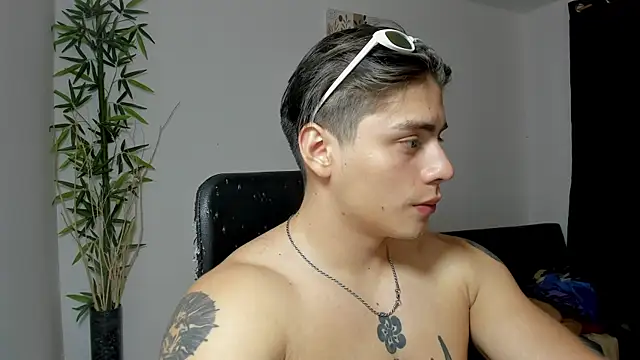 Giordano Russo online show from March 2025 02:46:02 AM