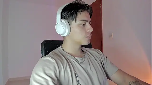 Giordano Russo online show from January 2026 03:04:02 PM