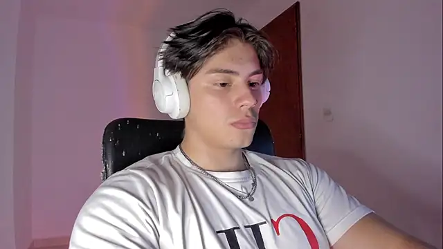 Giordano Russo online show from February 2026 09:25:02 PM