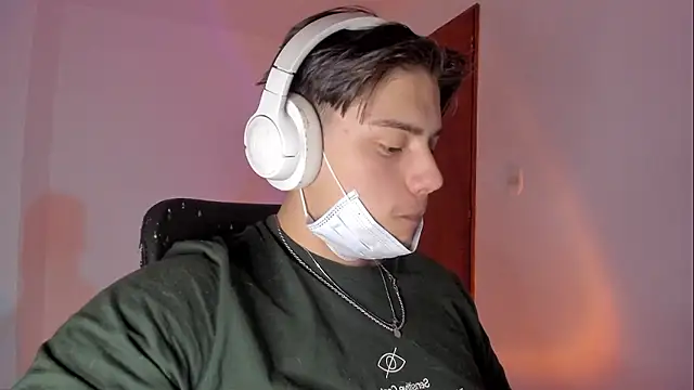 Giordano Russo online show from January 2026 07:31:02 PM