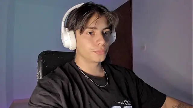 Giordano Russo online show from October 2025 10:41:02 PM