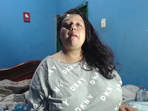 Lauren baby online show from April 2026 10:11:01 PM
