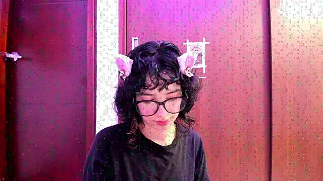  Lunnaa  online show from November 2025 12:26:01 AM