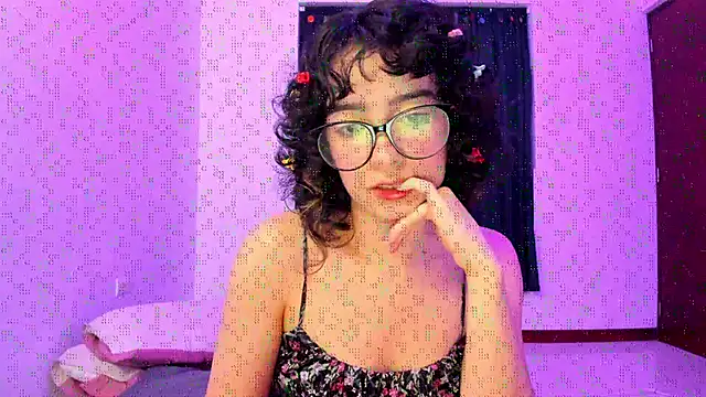  Lunnaa  online show from November 2025 11:41:01 PM