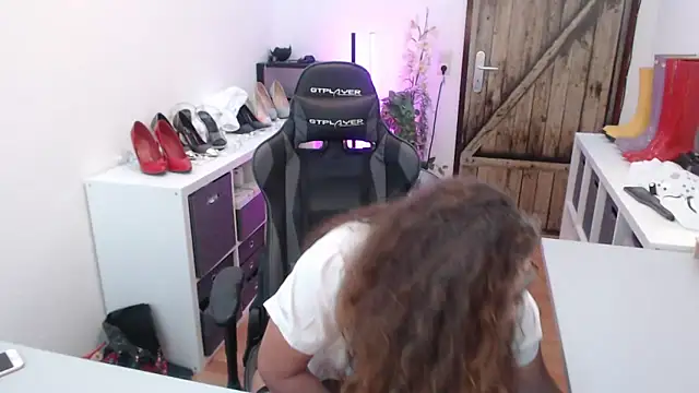 Snapshot of GeilesLuder75 chatting on November 2025 10:31:01 AM GeilesLuder75 online show from November 2025 10:31:01 AM