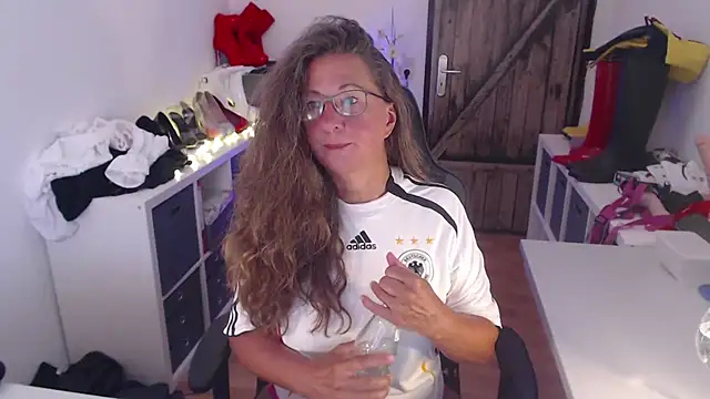 GeilesLuder75 online show from June 2026 04:23:01 PM