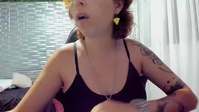 Ginger Sweetty online show from March 2026 03:57:01 AM