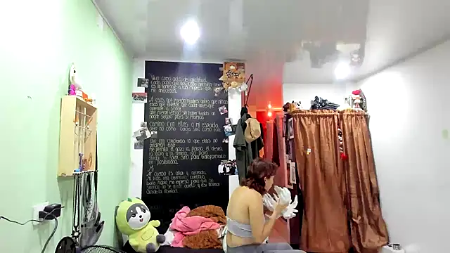Ginger Sweetty online show from June 2026 11:16:01 PM