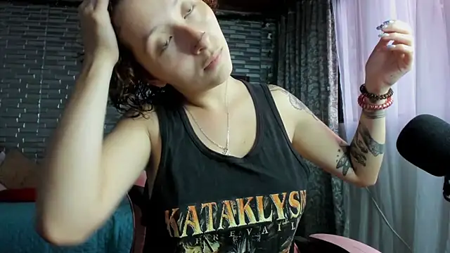 Ginger Sweetty online show from March 2026 11:17:01 PM