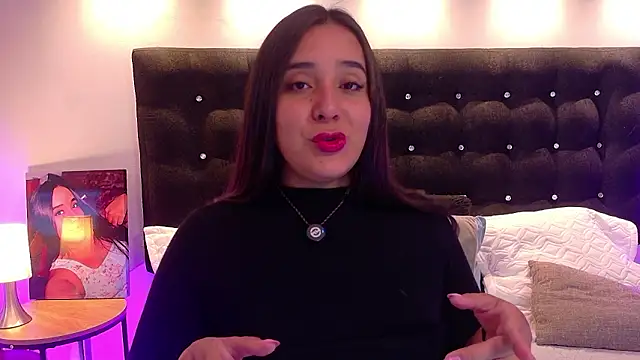 Snapshot of ValenScott1 chatting on February 2026 01:12:01 PM ValenScott1 online show from February 2026 01:12:01 PM