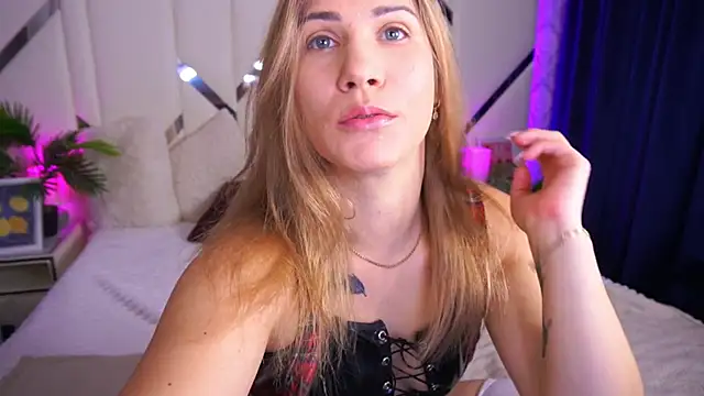 CassandraGood online show from September 2025 07:15:02 AM