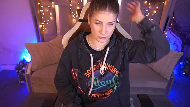 CassandraGood online show from February 2026 07:50:01 AM