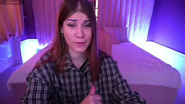 CassandraGood online show from November 2025 07:35:01 AM