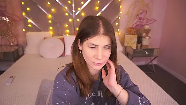 CassandraGood online show from January 2026 06:53:02 AM