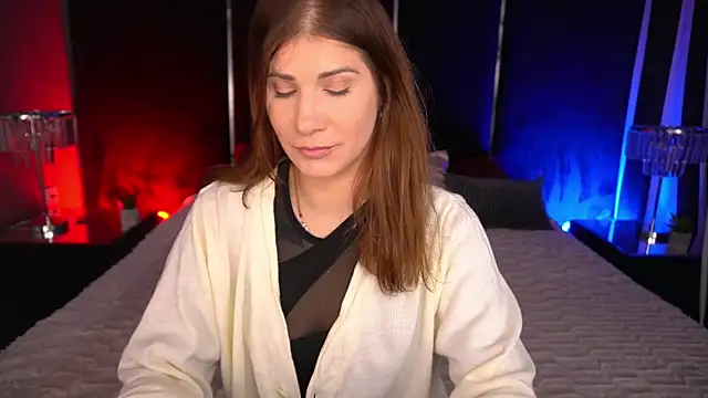 CassandraGood online show from December 2025 07:35:02 AM