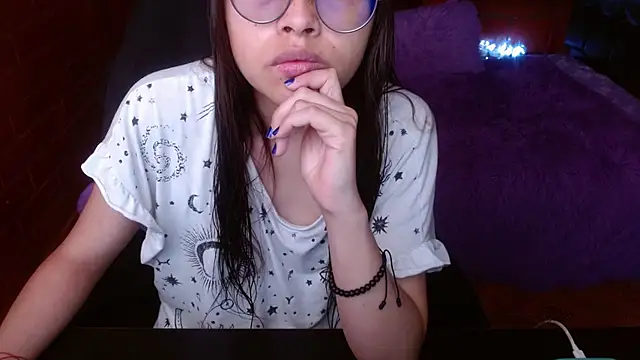 MidoriQuiinn online show from June 2026 04:01:01 PM