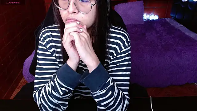 MidoriQuiinn online show from May 2026 04:16:01 PM