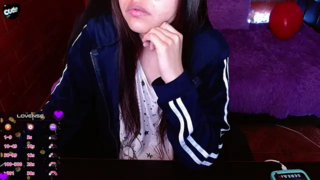 MidoriQuiinn online show from April 2026 03:46:01 PM