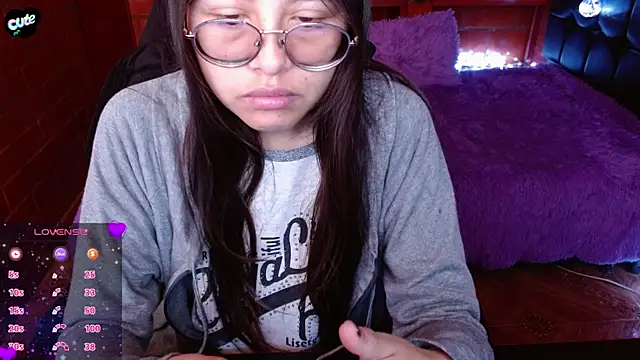 MidoriQuiinn online show from March 2026 02:30:01 PM