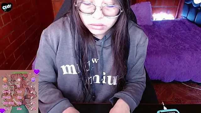 MidoriQuiinn online show from April 2026 03:19:01 PM