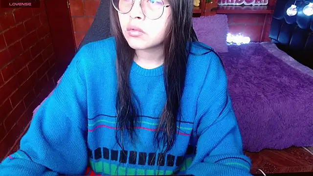 MidoriQuiinn online show from May 2026 04:04:02 PM