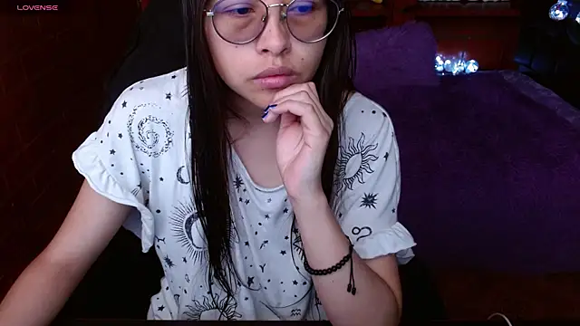 MidoriQuiinn online show from June 2026 03:56:01 PM