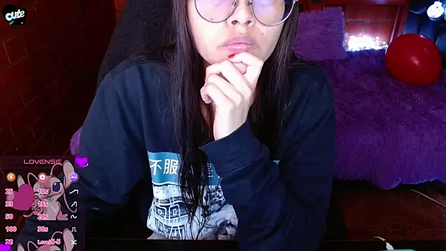 MidoriQuiinn online show from April 2026 04:10:02 PM