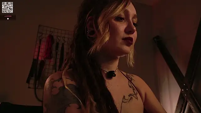 Snapshot of VortexProject chatting on November 2025 01:28:01 PM VortexProject online show from November 2025 01:28:01 PM