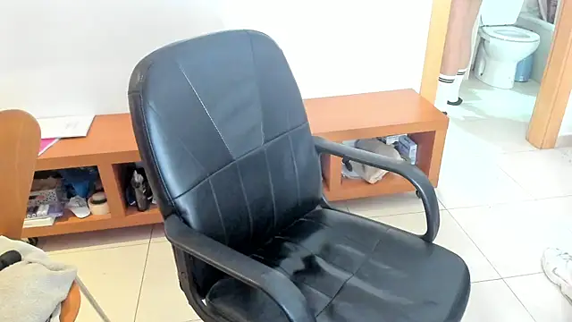 MariaMeir online show from December 2025 12:39:01 PM