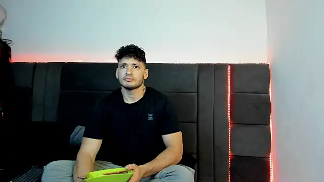 alejandro  2 online show from January 2026 07:12:01 PM