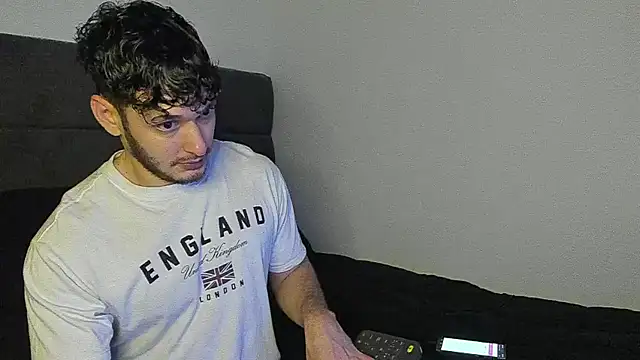 alejandro  2 online show from December 2025 08:30:01 PM