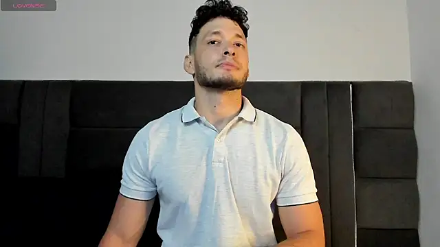 alejandro  2 online show from April 2026 06:35:02 PM