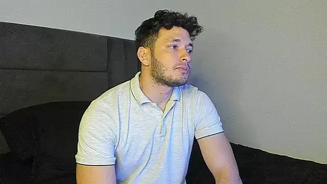 alejandro  2 online show from December 2025 06:31:01 PM