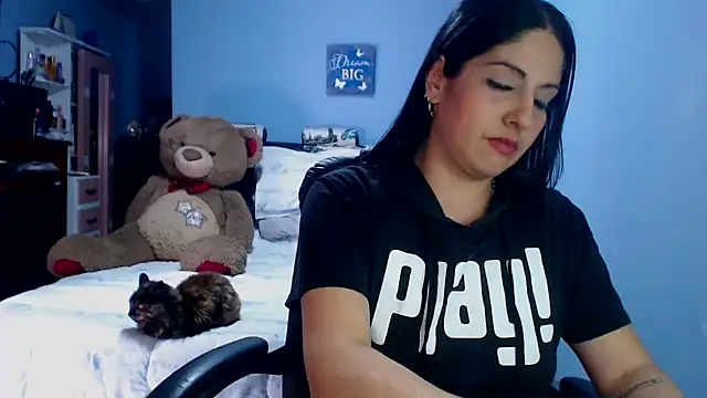 sahtlove1 online show from May 2026 09:09:02 PM